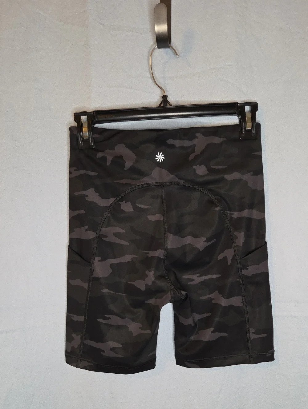 Athleta Ultimate Stash Pocket Camo 7